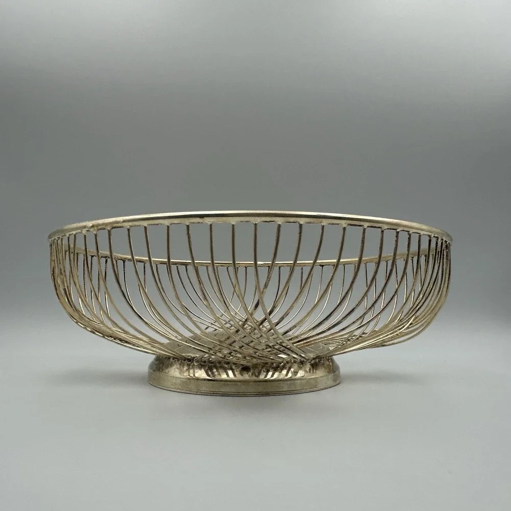 Vintage MCM Silver Plated Round Wire Bread / Fruit Basket‎